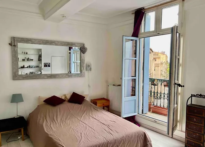 La Charmante Maison Aux Volets Bleu - Apartamento